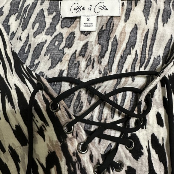 Coffee & Cake Blouse Womens Size S Animal Print Lace-Up Sheer Back Mob Wife - Picture 3 of 5
